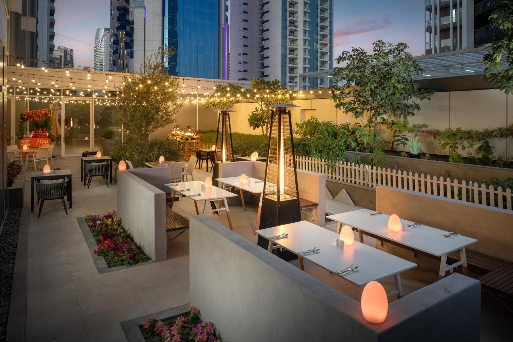 Staybridge Suites Dubai Business Bay By Ihg Eksteriør billede